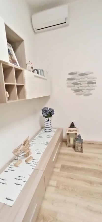شقة Casa Fronte Del Porto باري المظهر الخارجي الصورة