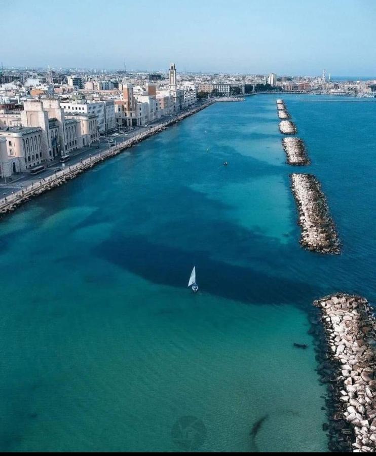 شقة Casa Fronte Del Porto باري المظهر الخارجي الصورة
